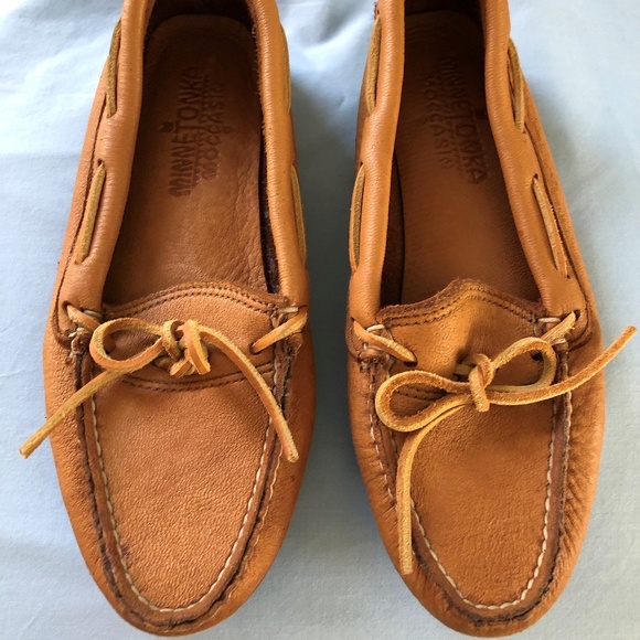 women's moccasins size 12